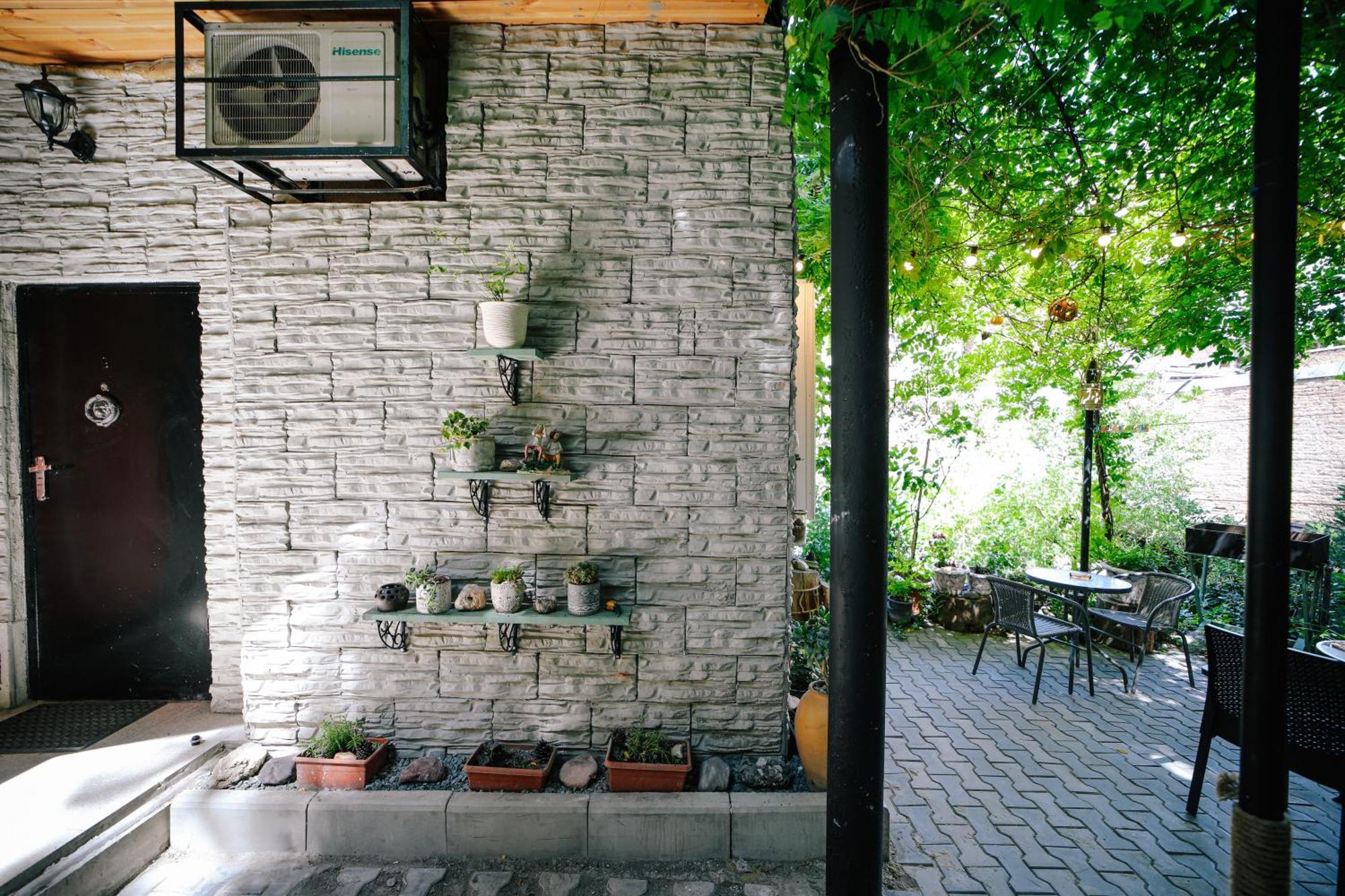 Old Vera Tiflis Exterior foto